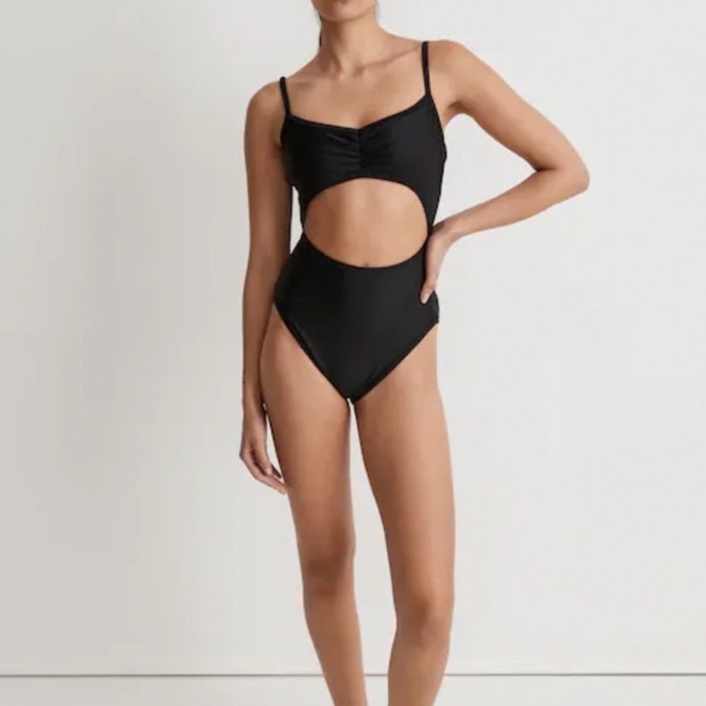 Madewell Cinched Cutout One Piece Swimsuit Women's Medium‎ Black Beach
